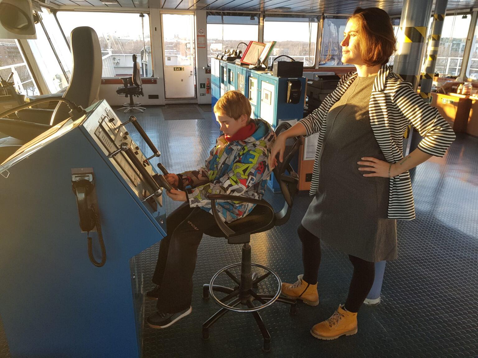 Pictured: Wife and son of Viacheslav Solianyk, Ukrainian seafarer, aboard a Desgagnés vessel.